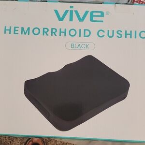 Vive Black Hemorrhoid Cushion